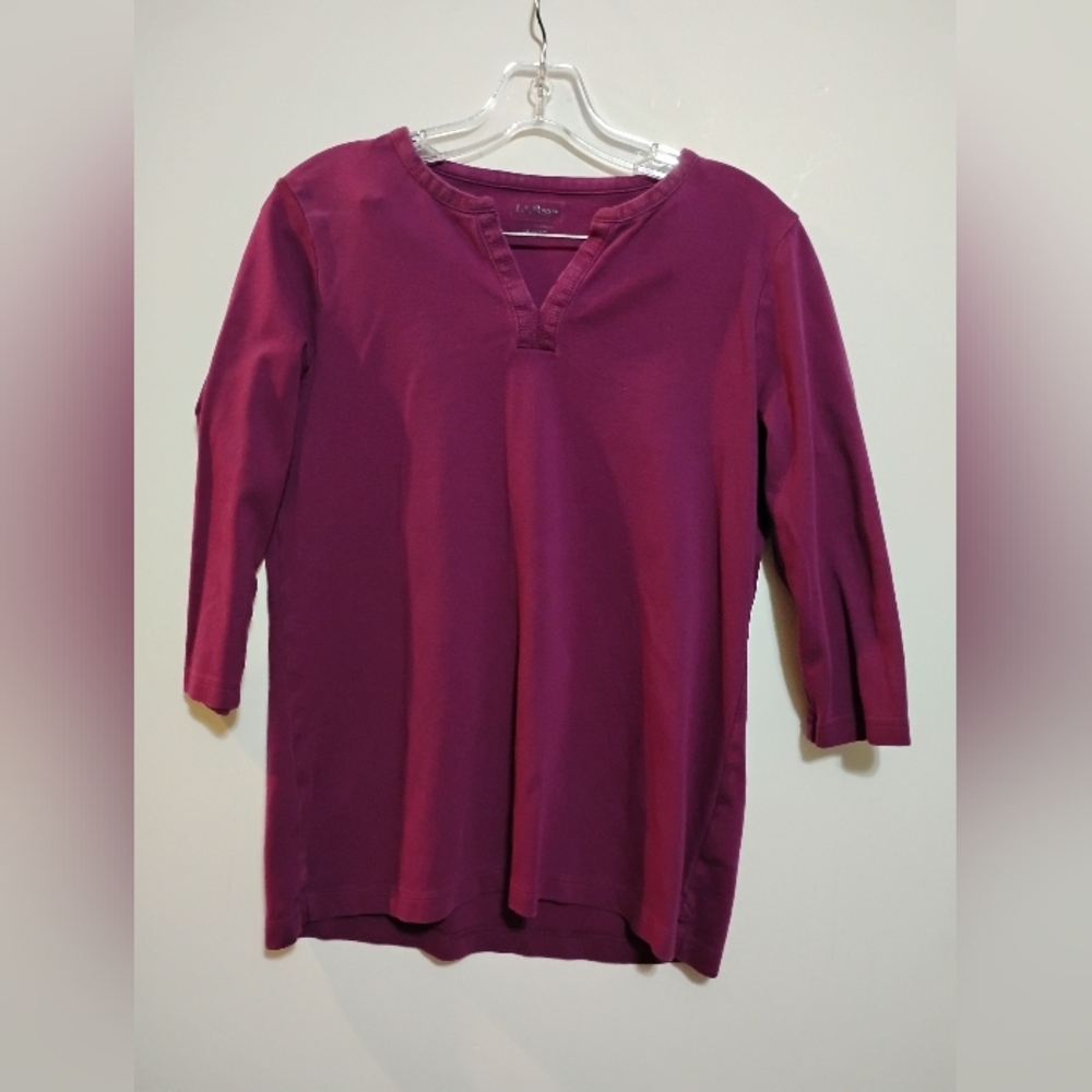 L.L.BEAN Ladies' Purple 3/4 Sleeve V-Neckline Top M REG 100% Cotton